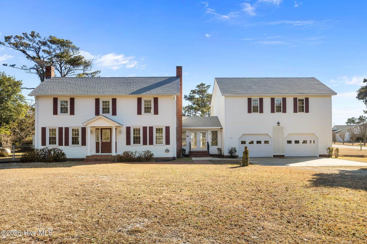 664 Seashore Drive - Photo 1