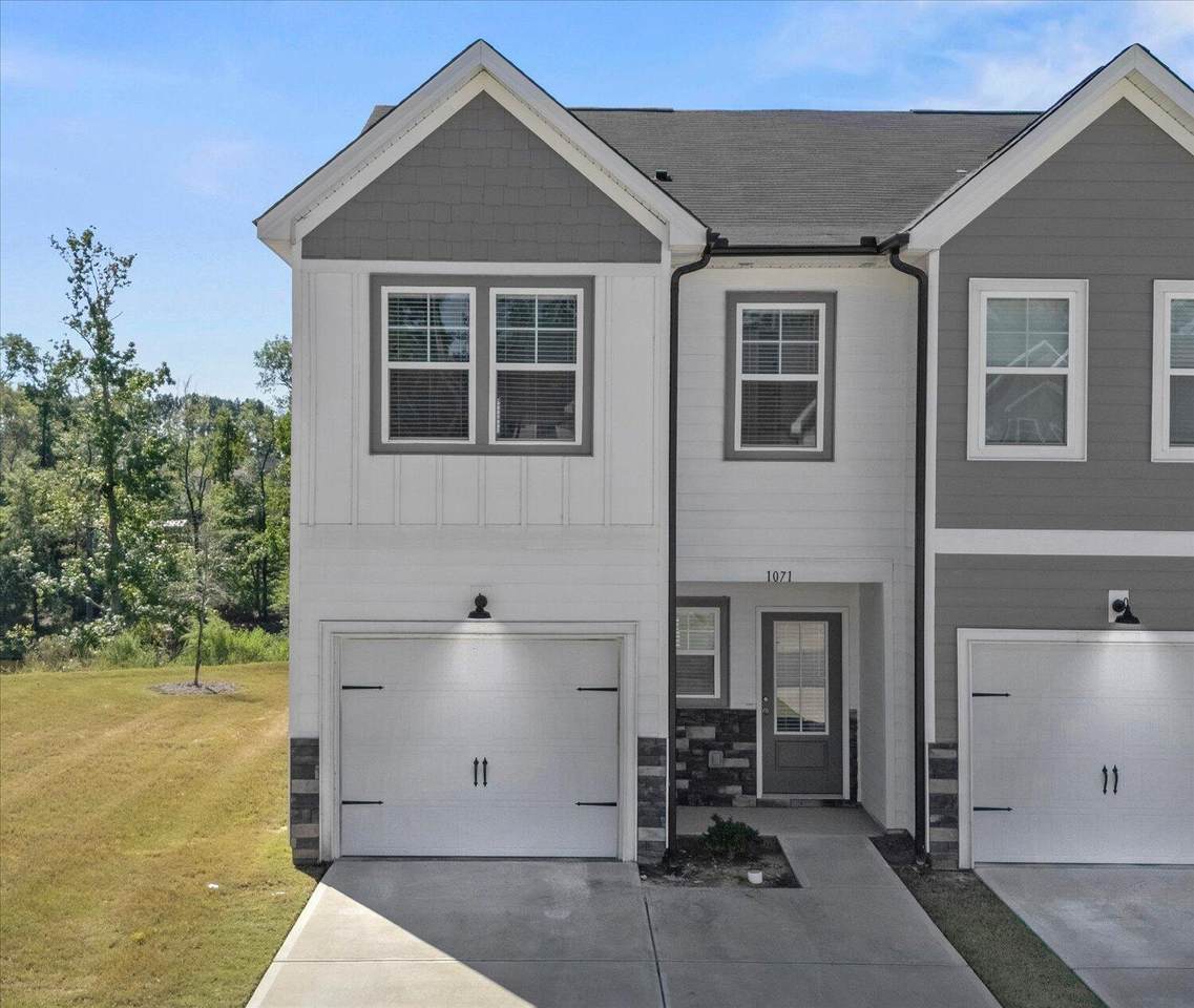 1071 Linsmore Avenue - Photo 1