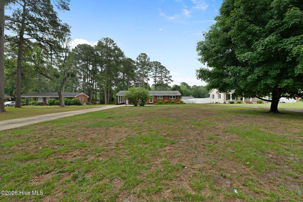 1089 Old Grantham Road - Photo 1