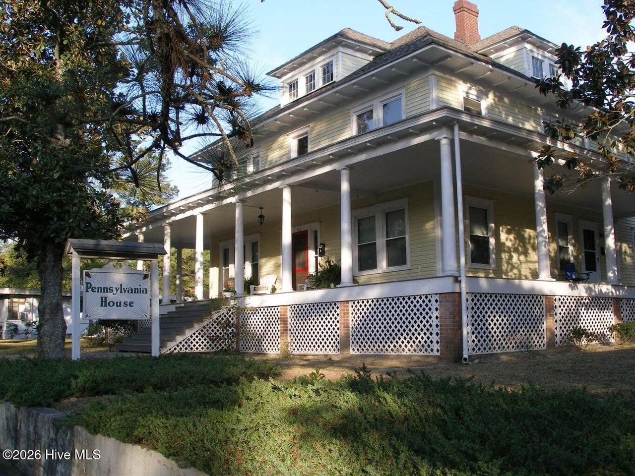 105 May Street - Photo 1