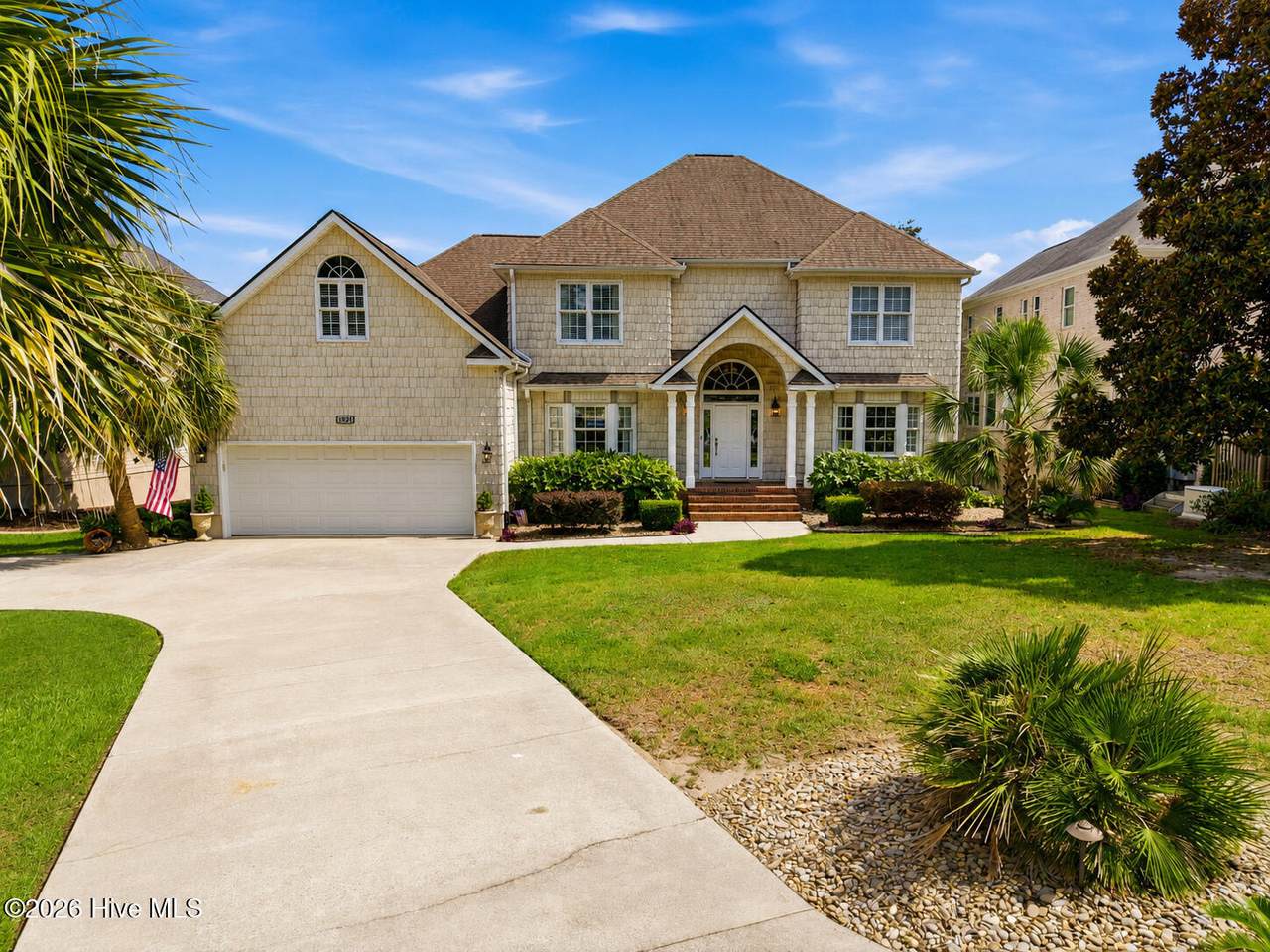 1921 Oak Harbour Drive - Photo 1
