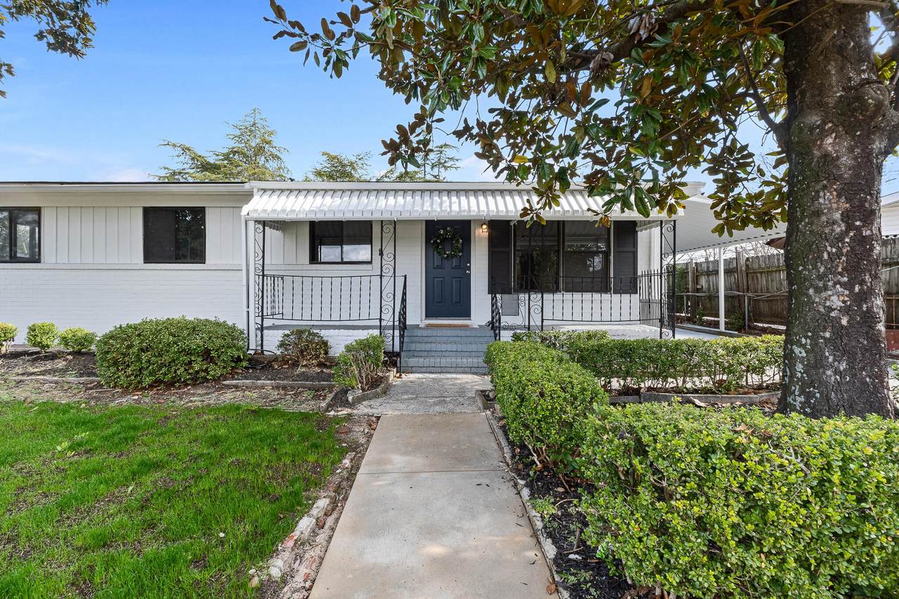 1426 Springview Drive - Photo 1