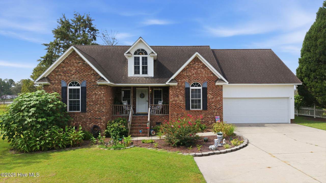 218 Heron Lane - Photo 1