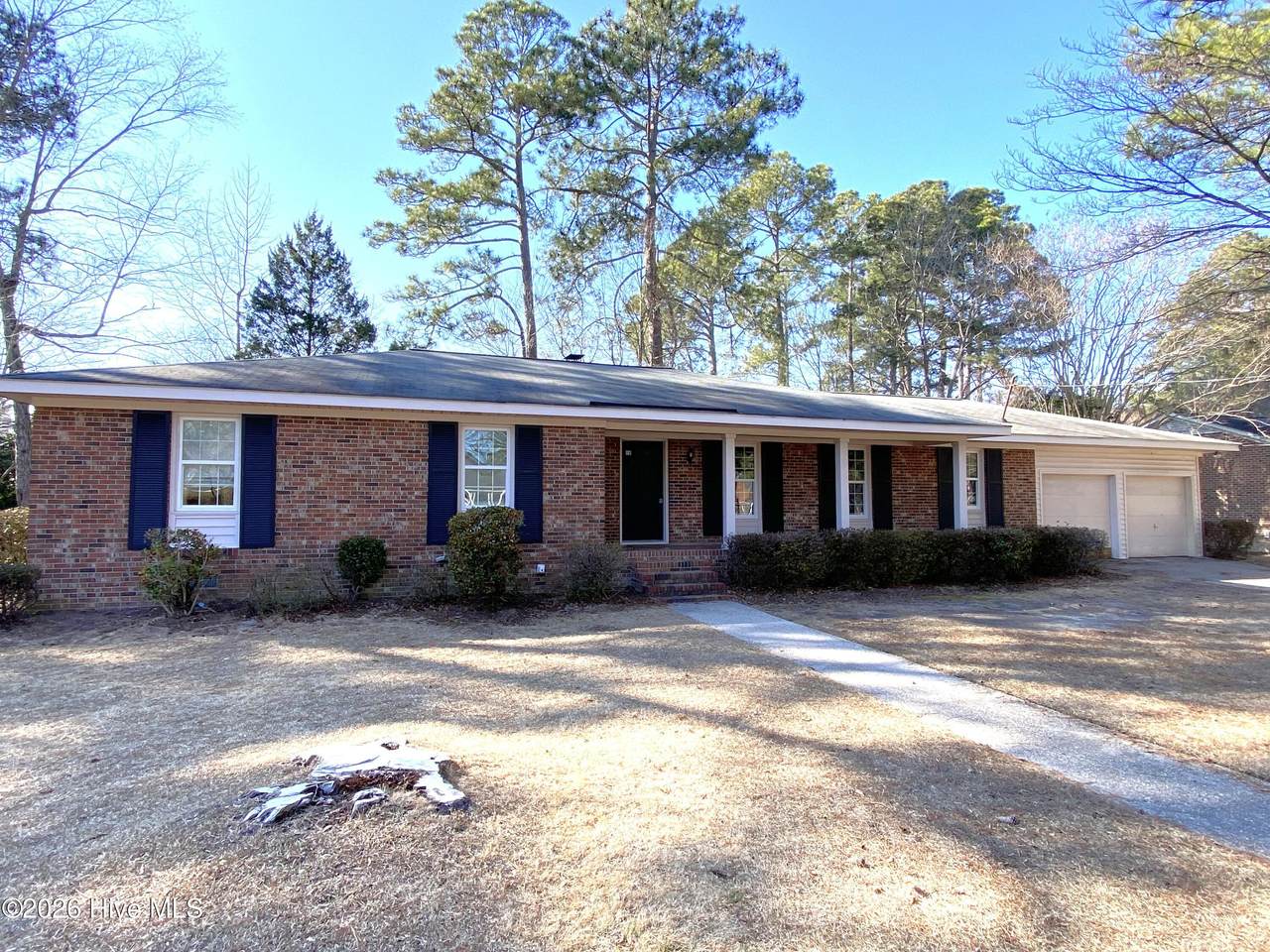 2012 Sherwood Drive - Photo 1