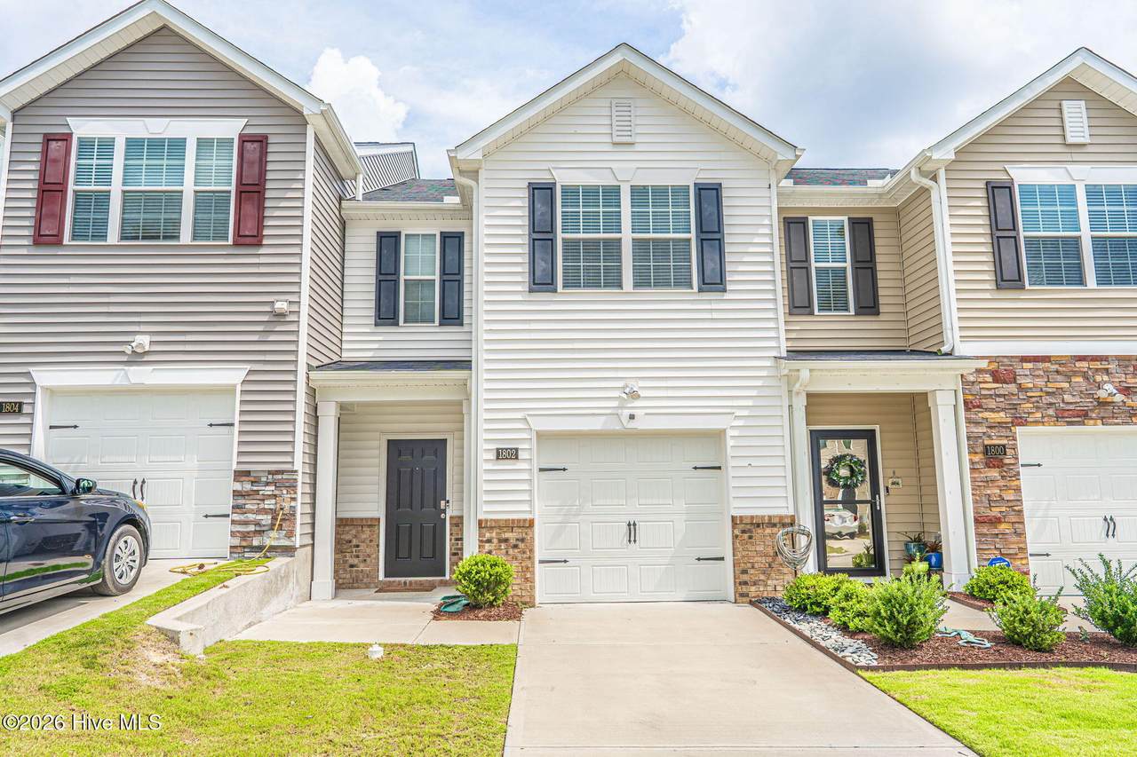 1802 Gracie Lane - Photo 1