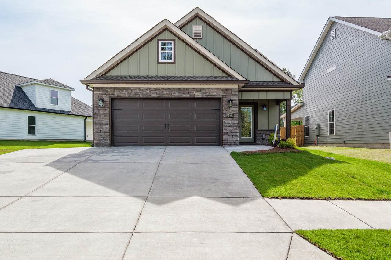 723 Ronaldsay Road - Photo 1