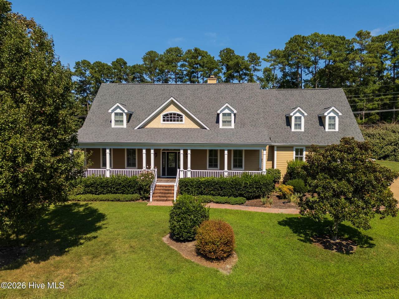 147 Lakeside Drive - Photo 1