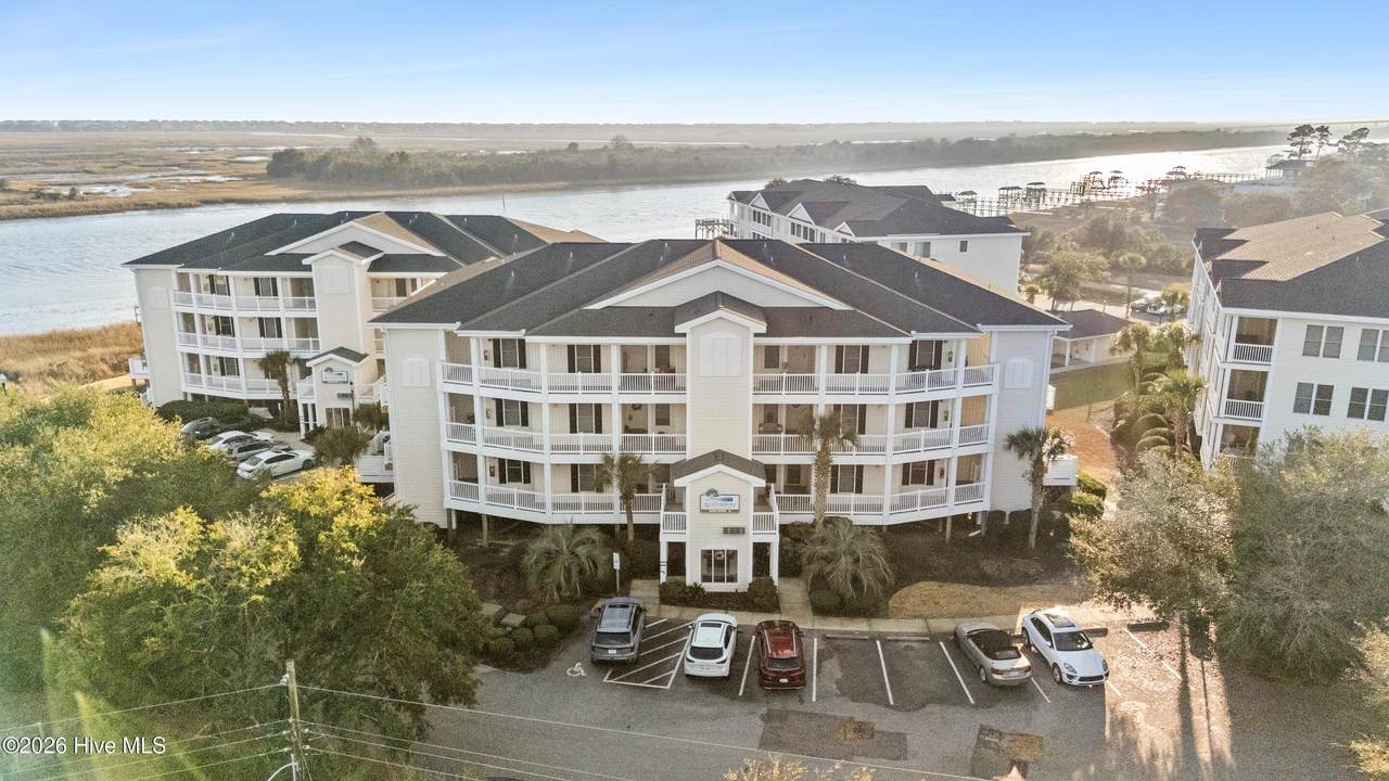 1135 Park Road - Photo 1