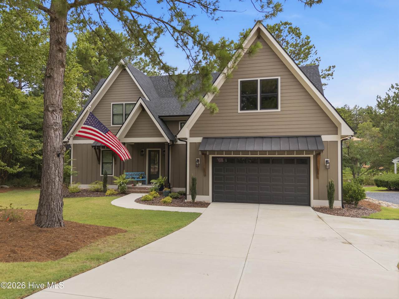 32 Riviera Drive - Photo 1