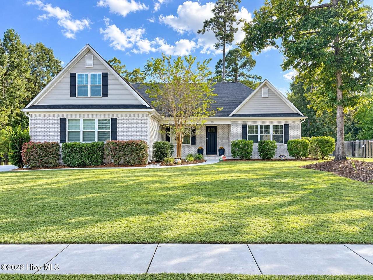 646 Crown Pointe Drive - Photo 1