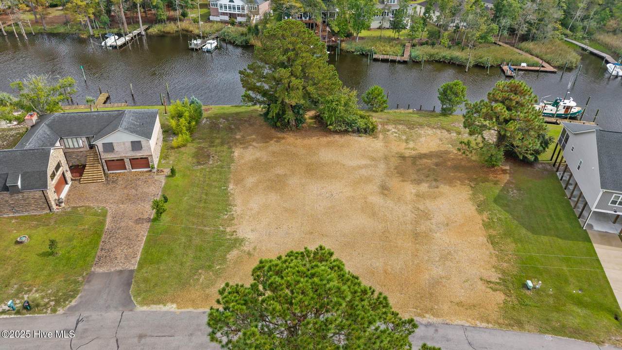 5710 Gondolier Drive - Photo 1