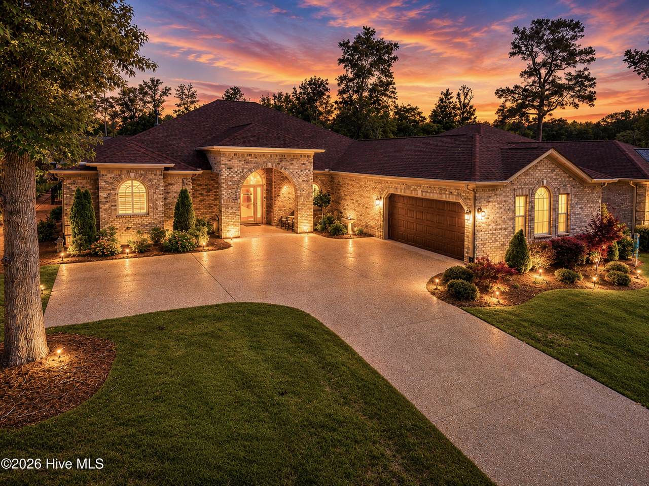 952 Jenoa Loop - Photo 1