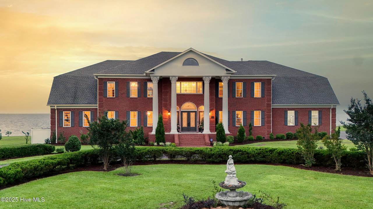 136 Osprey Drive - Photo 1