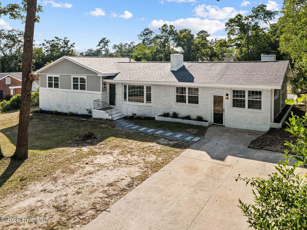 1828 Courtney Drive - Photo 1