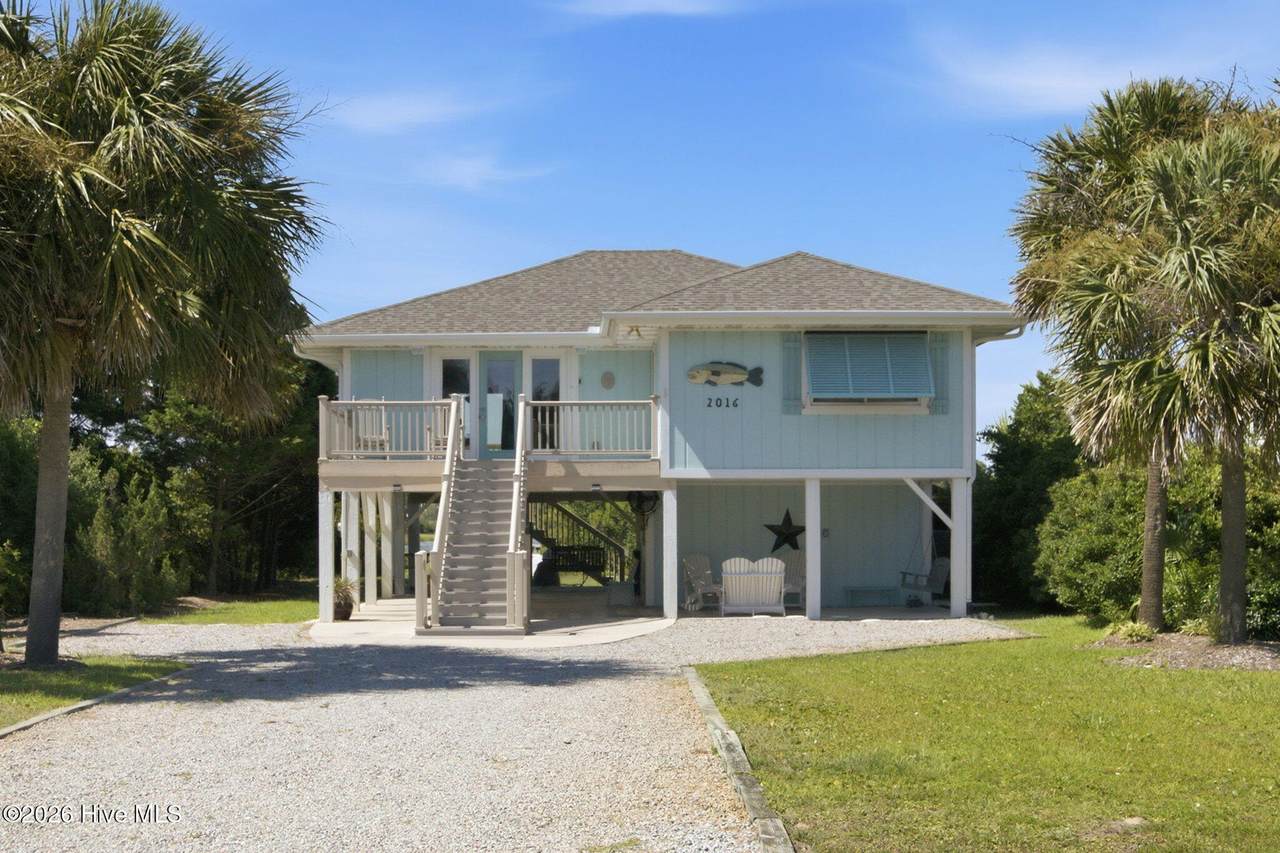 2016 Pelican Drive - Photo 1