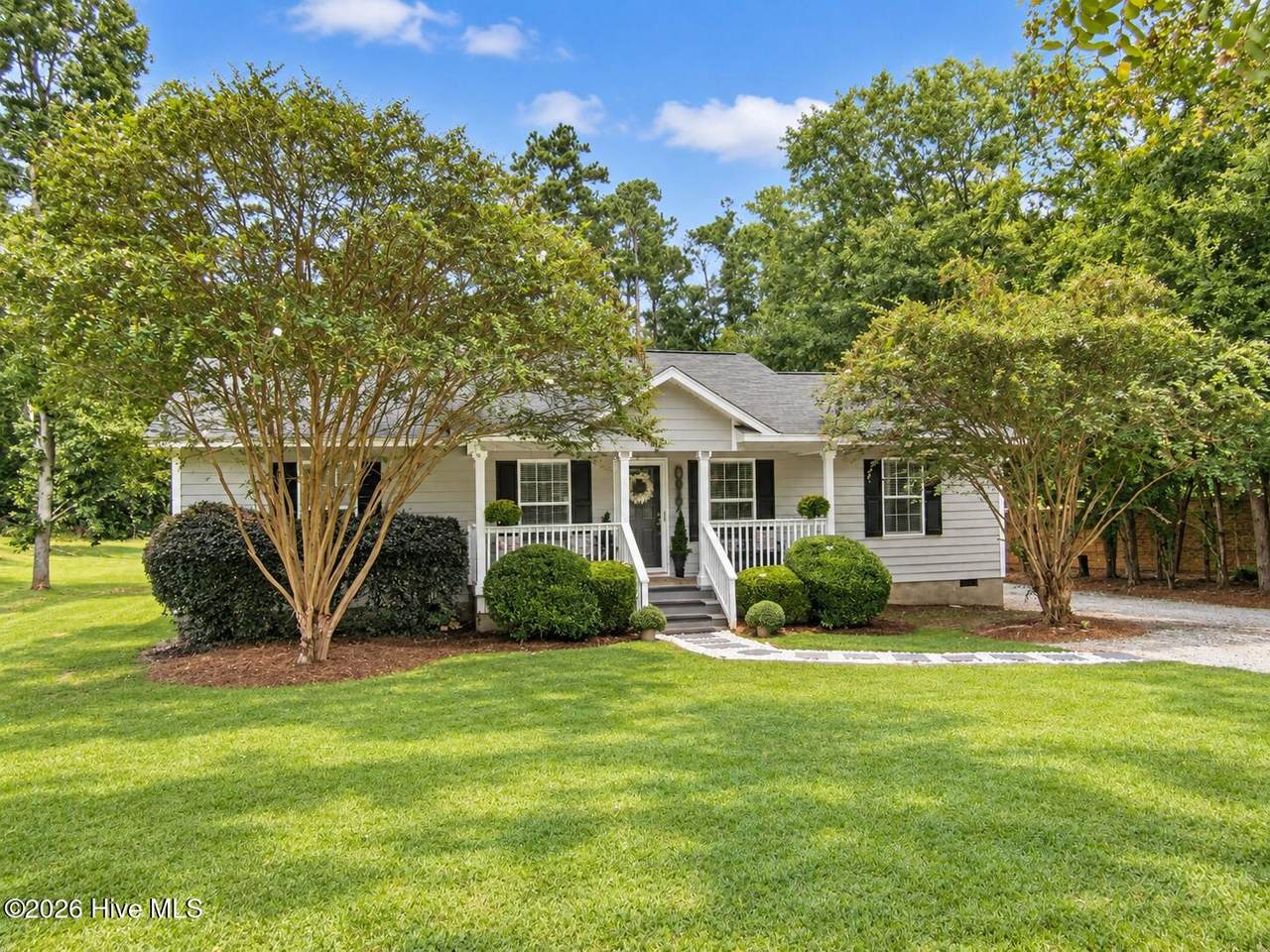 1099 Cherokee Drive - Photo 1