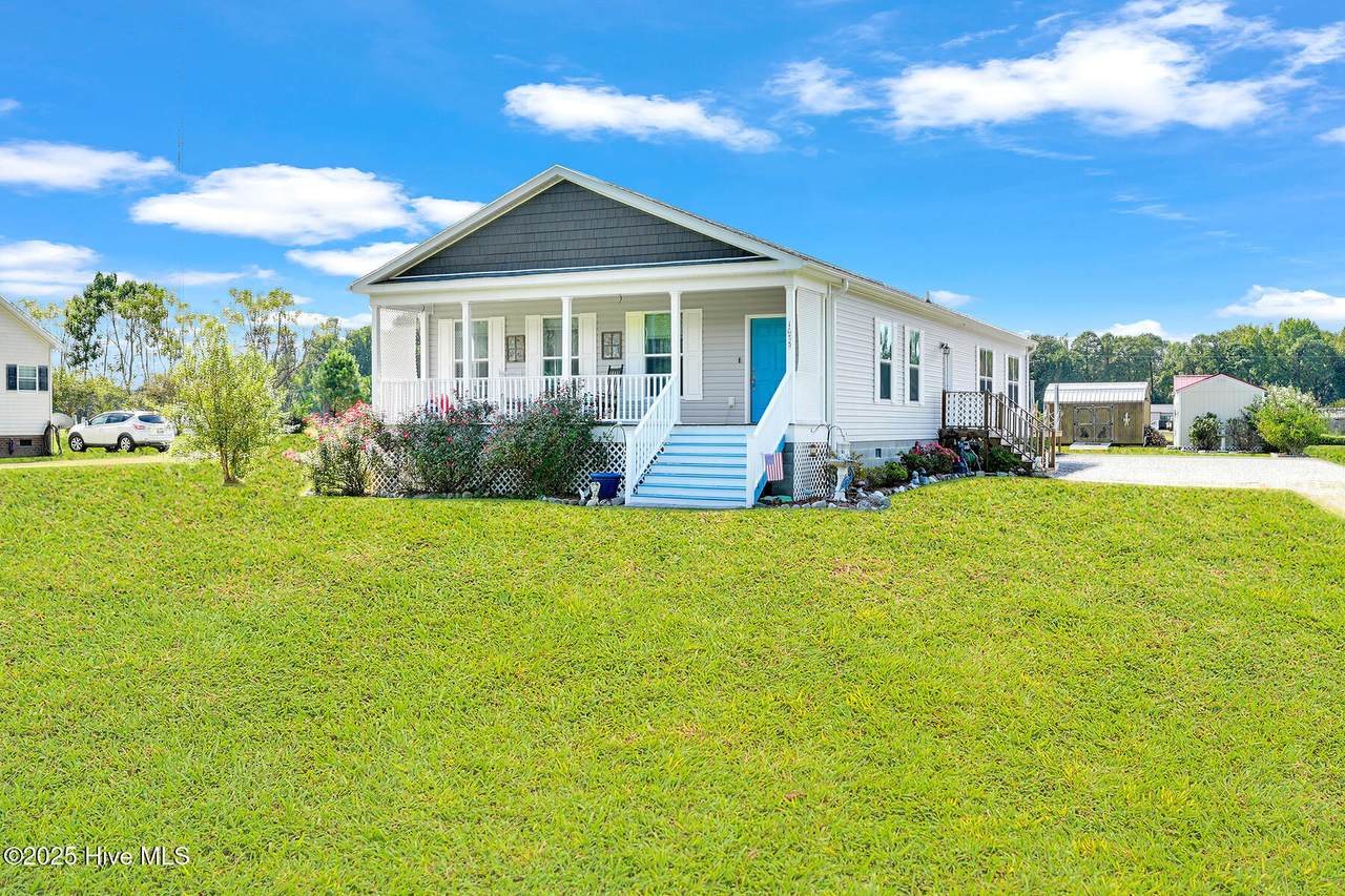 1055 Horse Pen Swamp Road - Photo 1