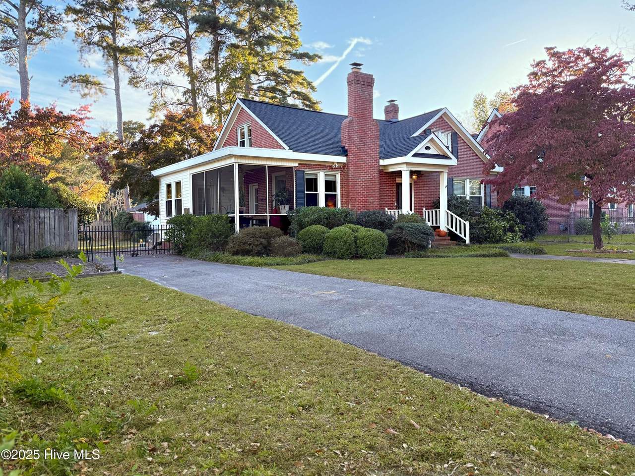 2406 4th Street - Photo 1