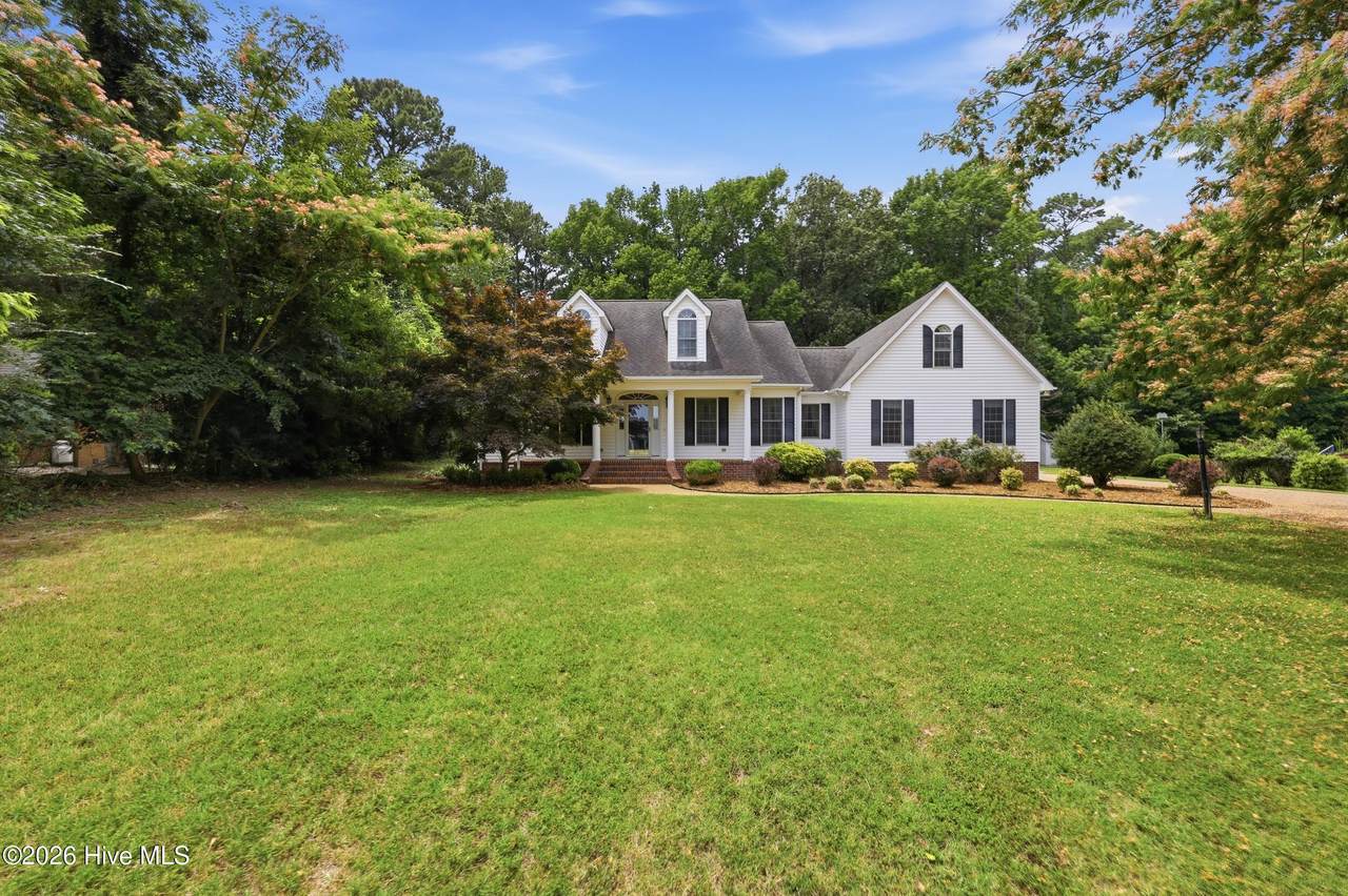 209 Small Drive - Photo 1