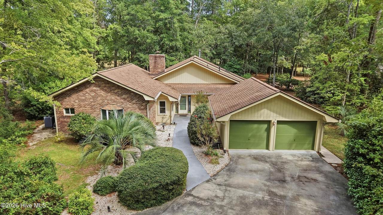 8 Niblick Court - Photo 1