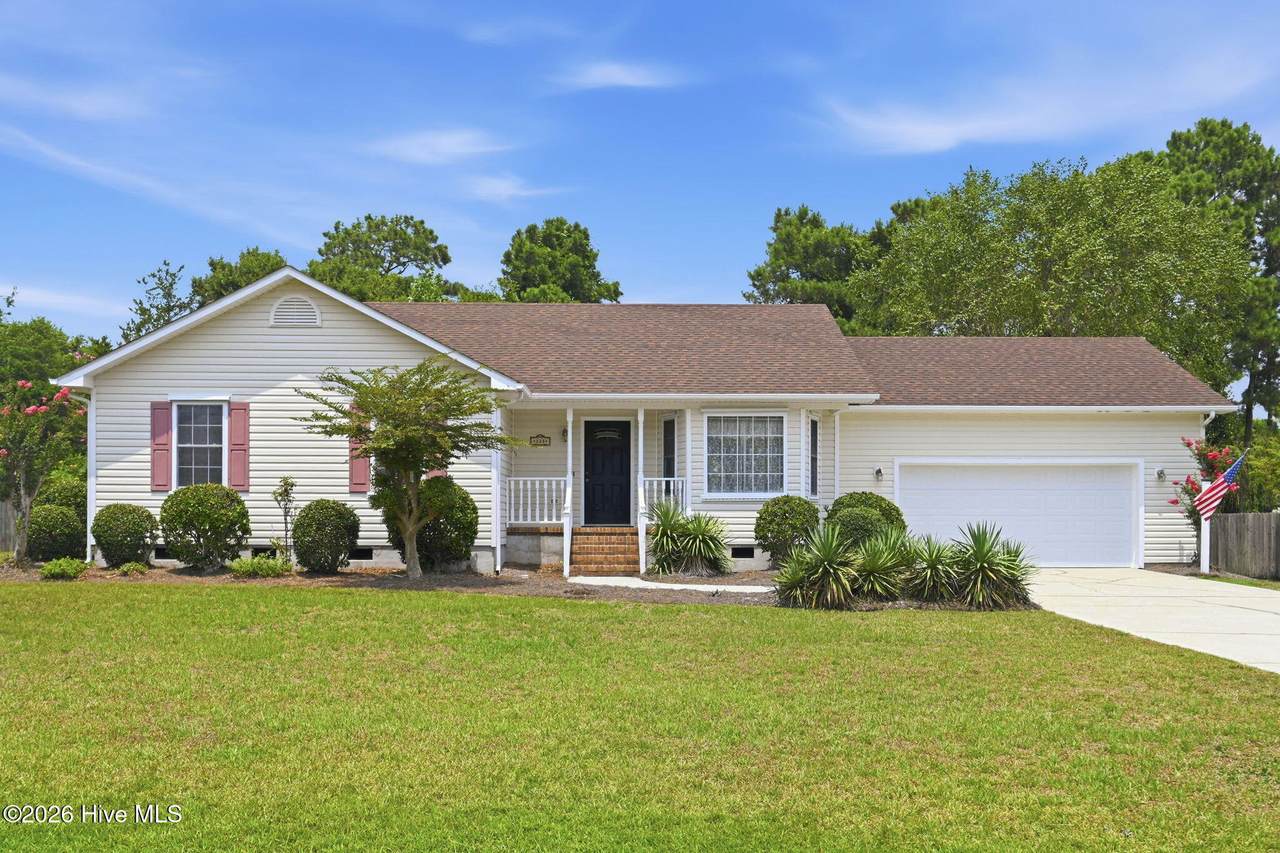 121 Ivybridge Drive - Photo 1