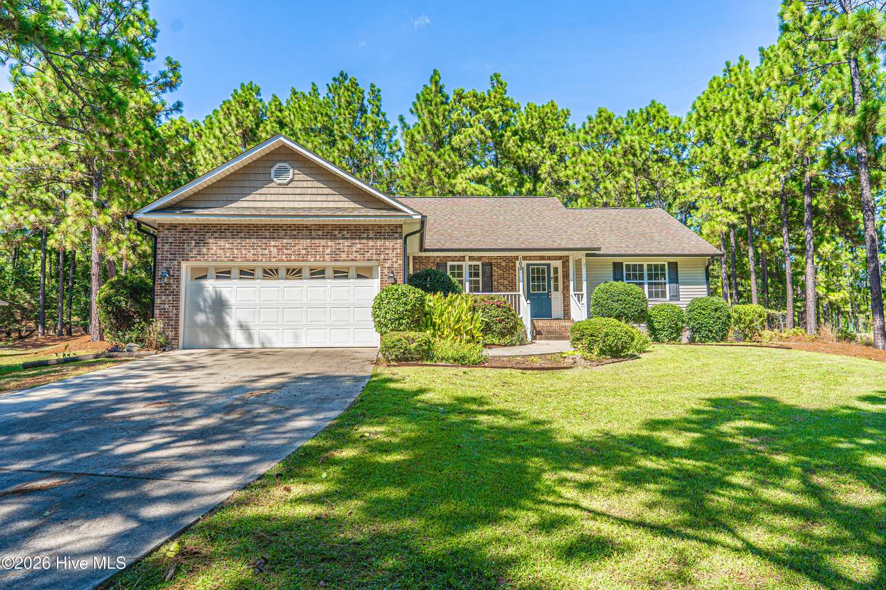 102 Sheffield Lane - Photo 1