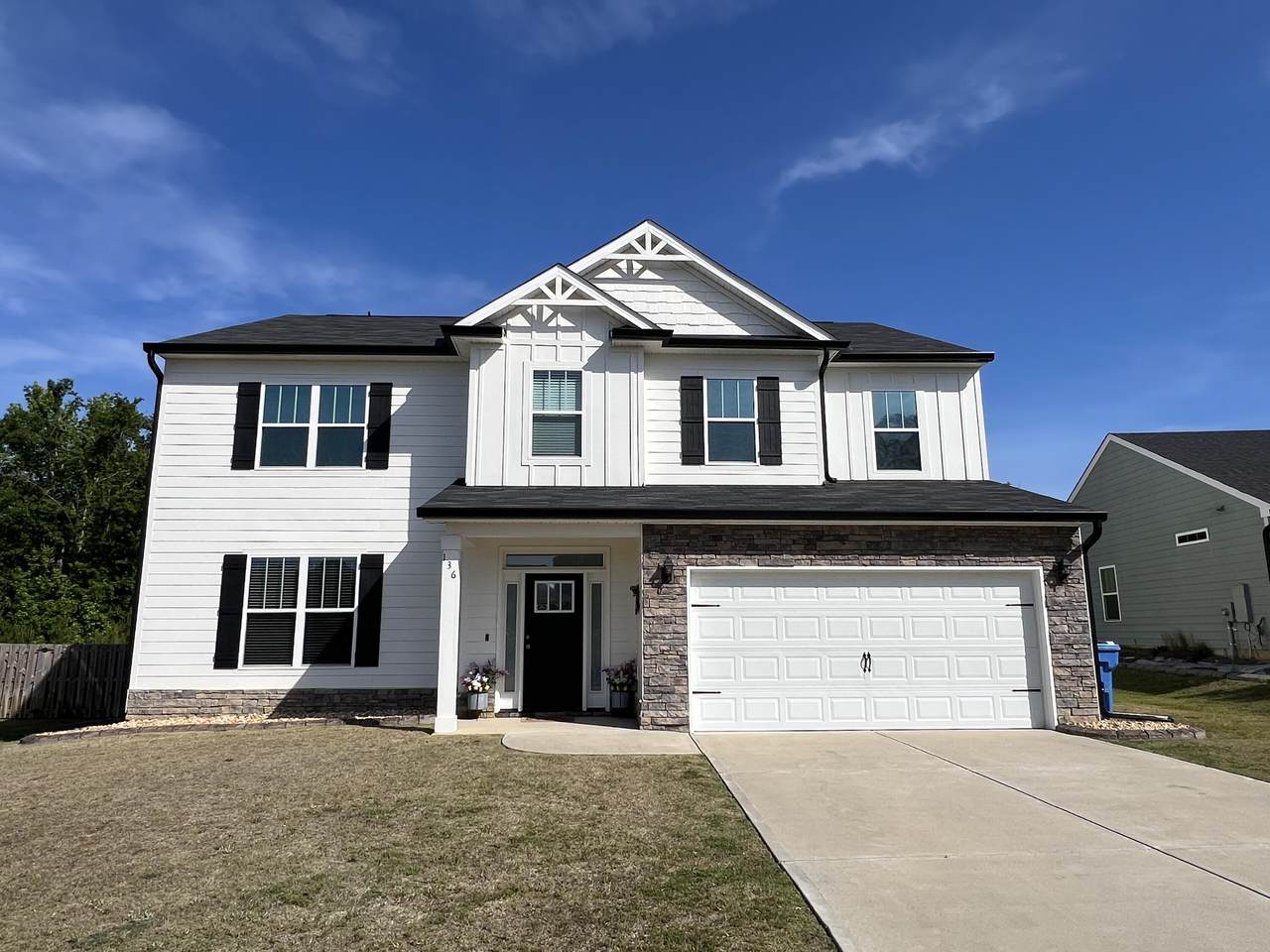 136 Pebble Lane - Photo 1