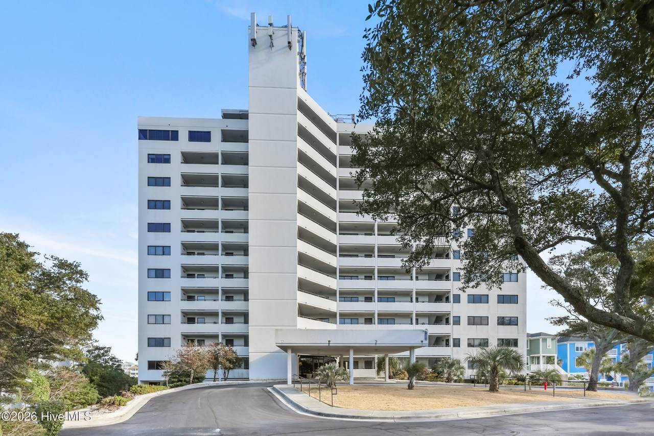 1080 Saint Joseph Street - Photo 1