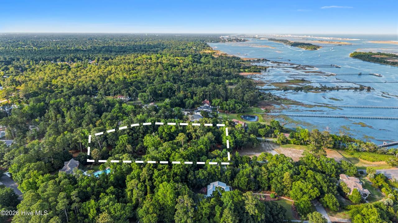 200 Oyster Bay Lane - Photo 1