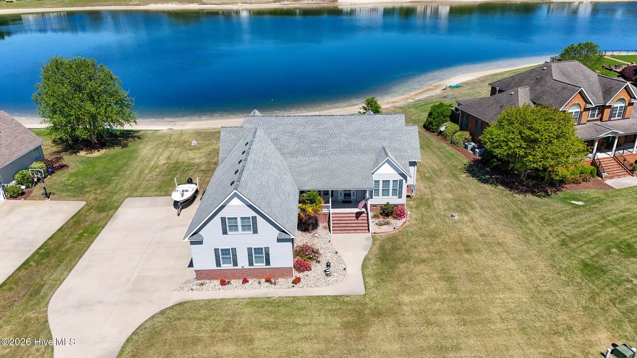 177 Schooner Landing Drive - Photo 1