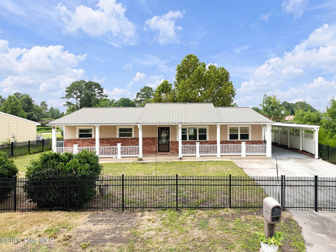 403 Dale Drive - Photo 1