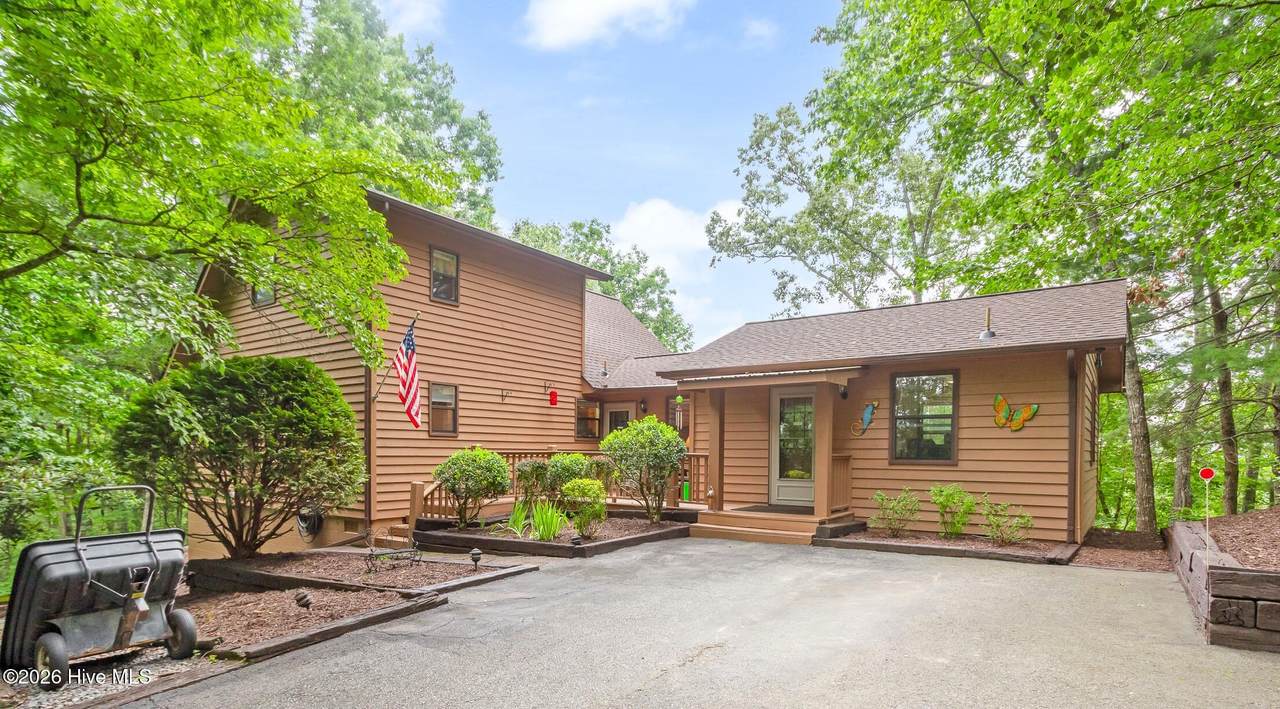620 Cardinal Road - Photo 1