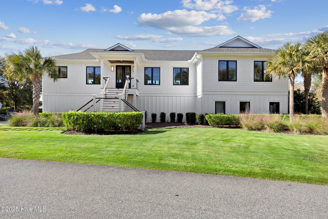 808 Inlet View Drive - Photo 1