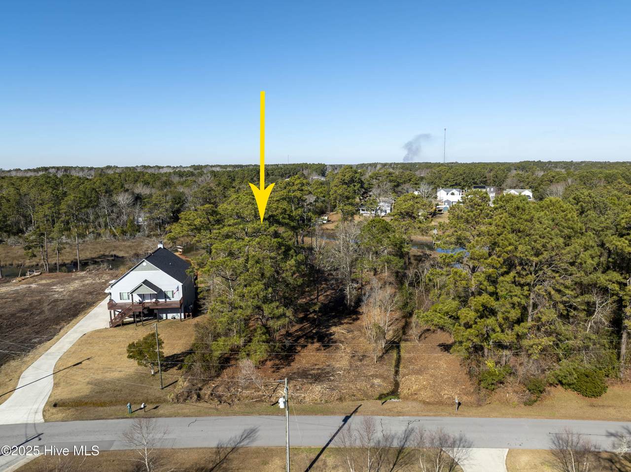 327 Chadwick Shores Drive - Photo 1