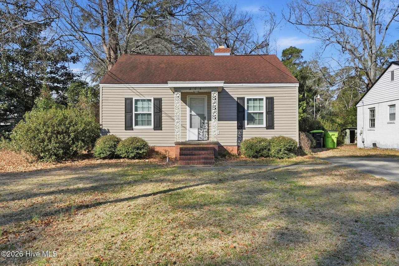 205 Thompson Street - Photo 1
