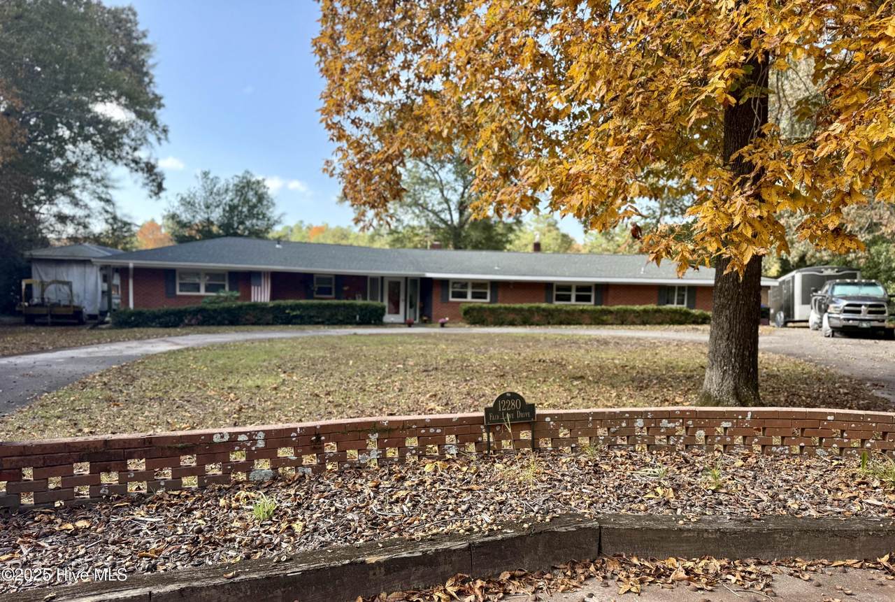 12280 Fair Lane - Photo 1