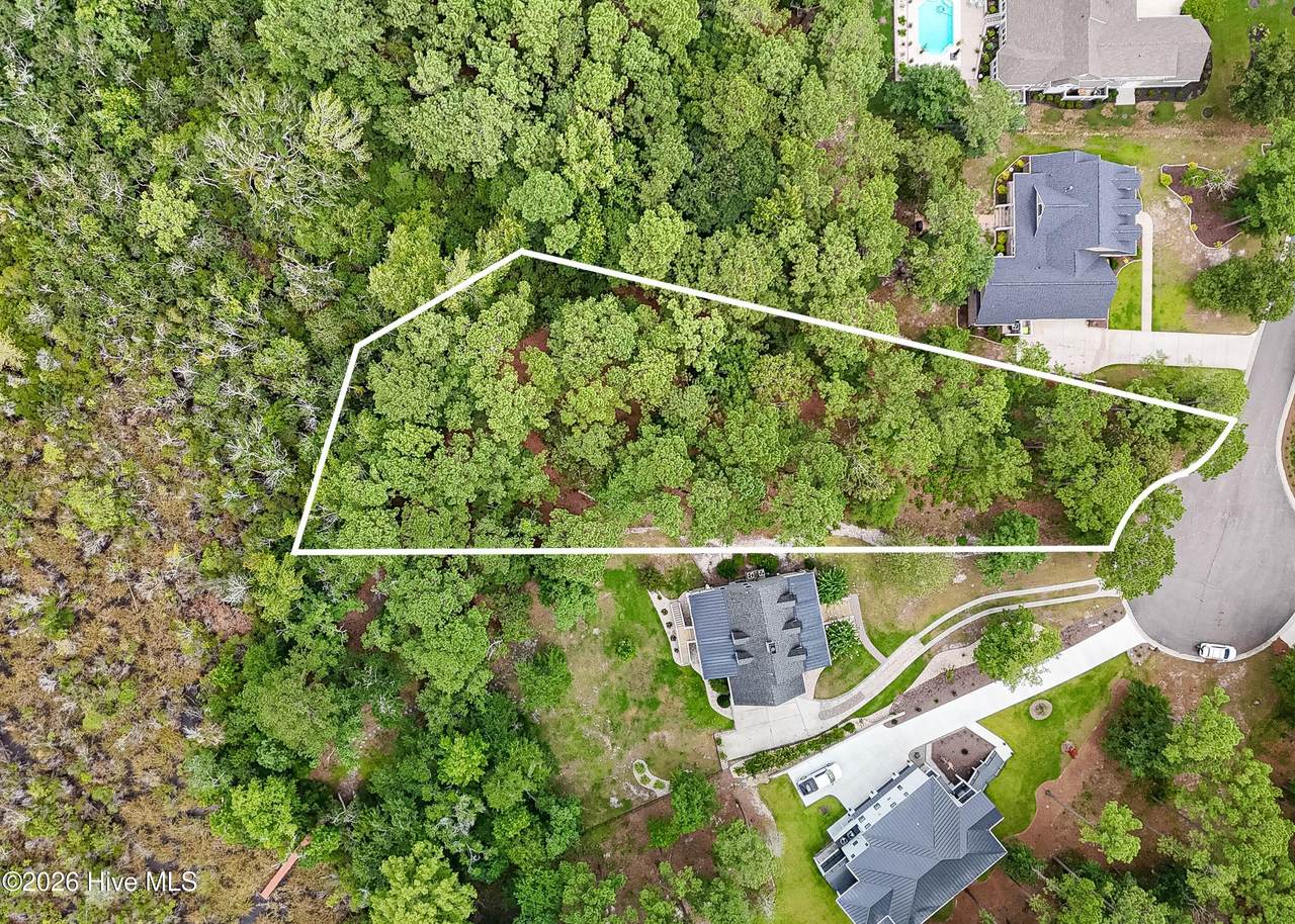 496 Hearthside Drive - Photo 1