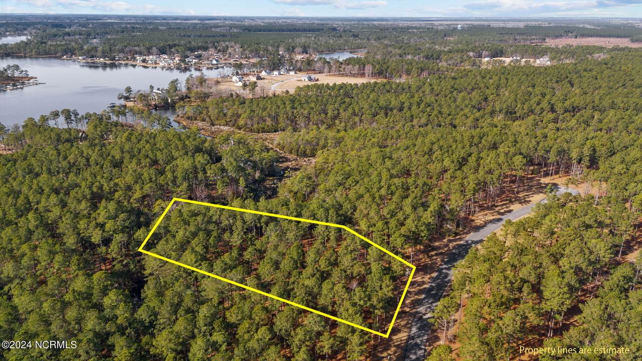 137 Ocracoke Drive - Photo 1