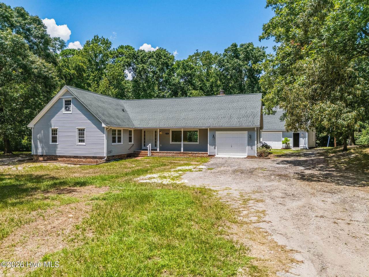 114 Country Place Road - Photo 1