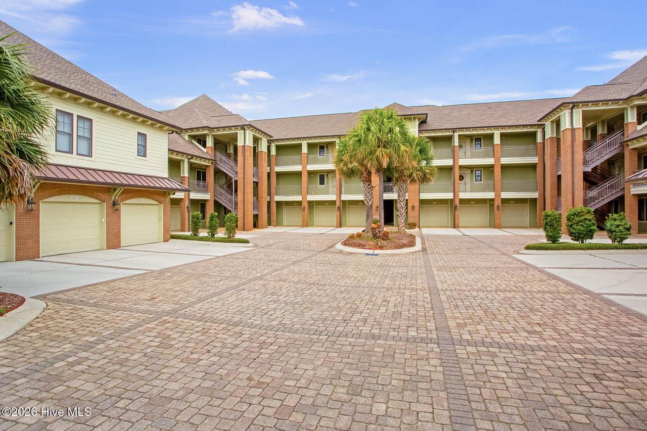 6813 Mayfaire Club Drive - Photo 1