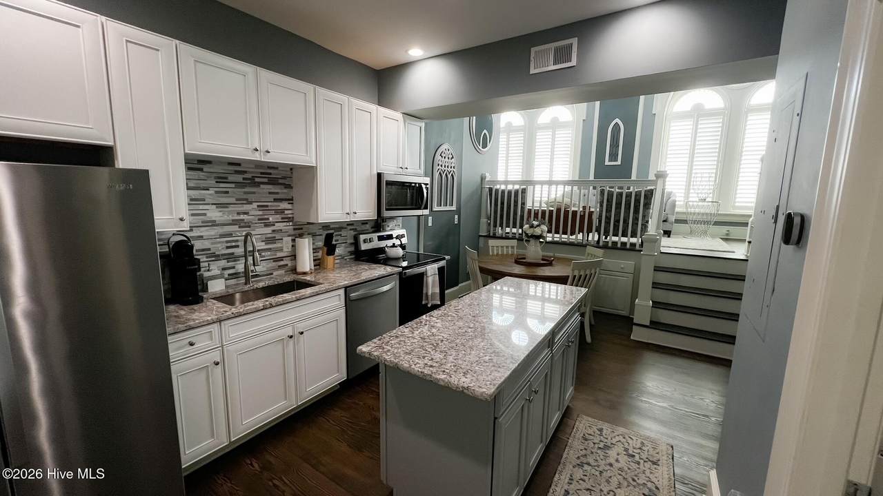 21 Front Street - Photo 1