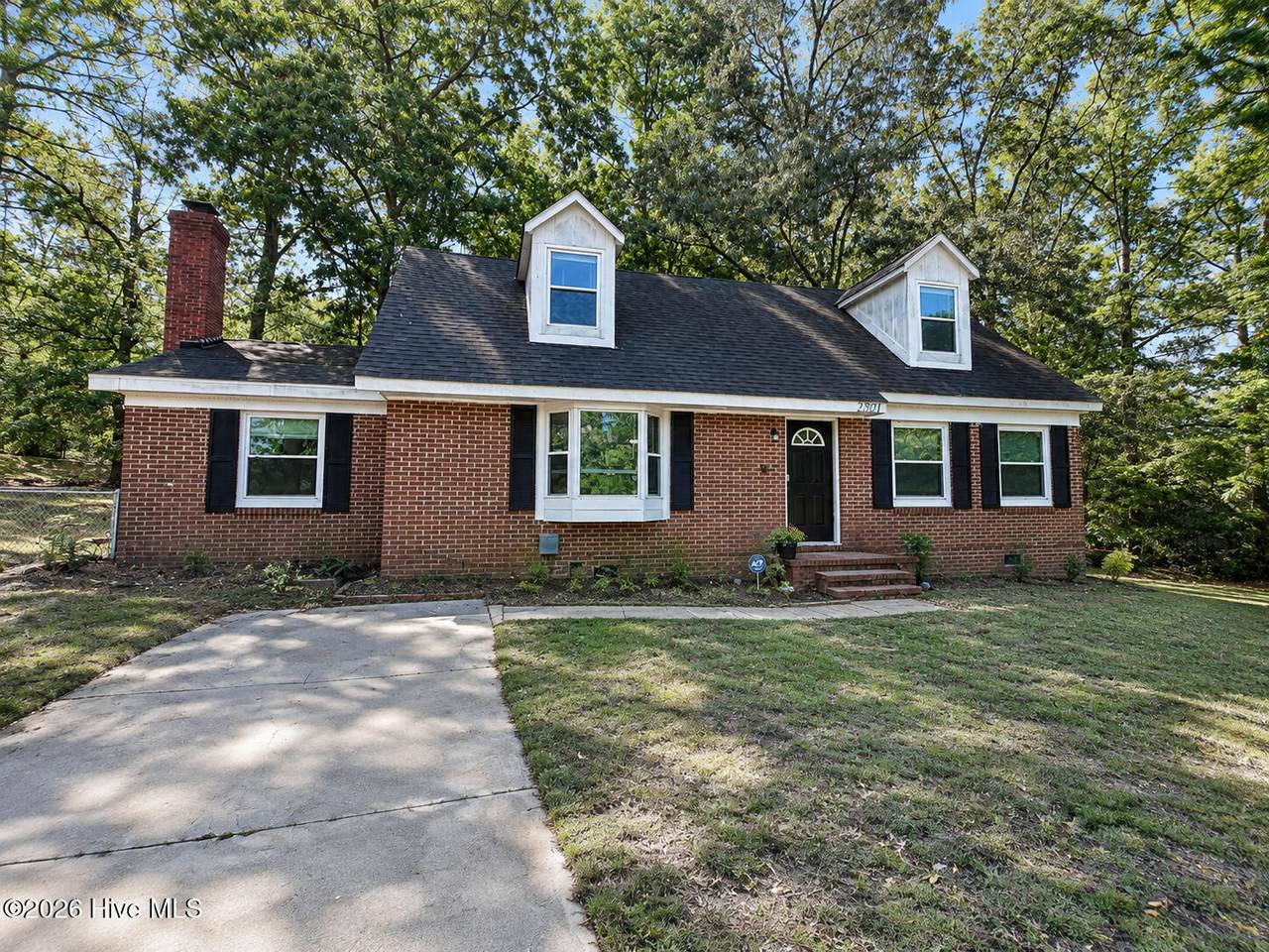 2501 Shannon Court - Photo 1