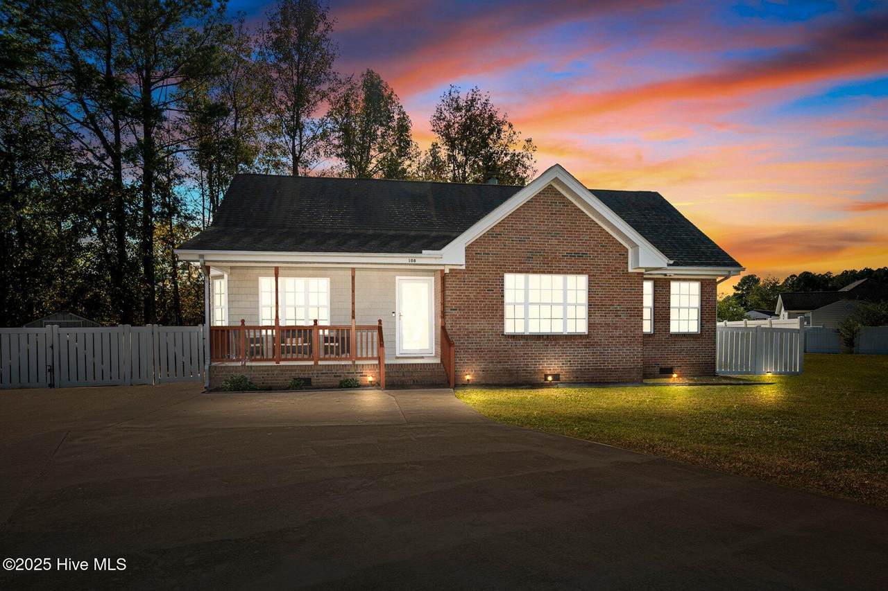 108 Payne Court - Photo 1