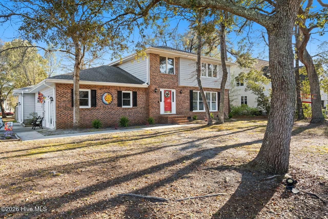 1706 Bay Tree Court - Photo 1