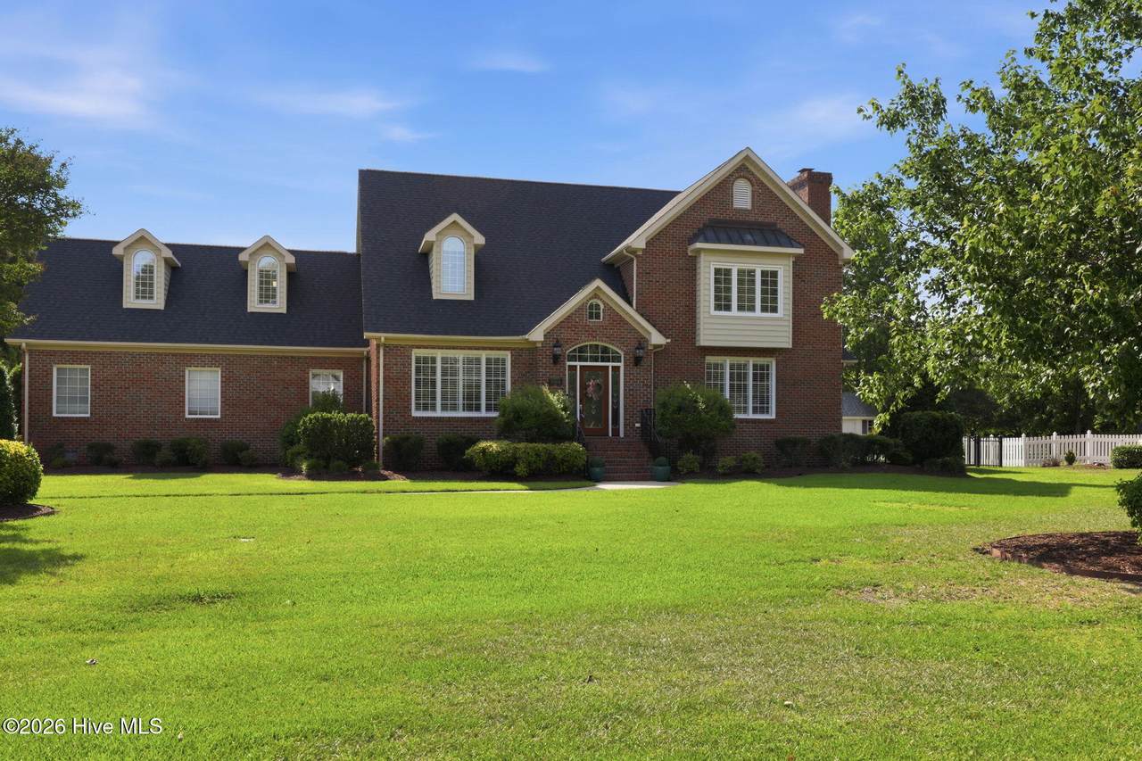 3804 Sterling Trace Drive - Photo 1