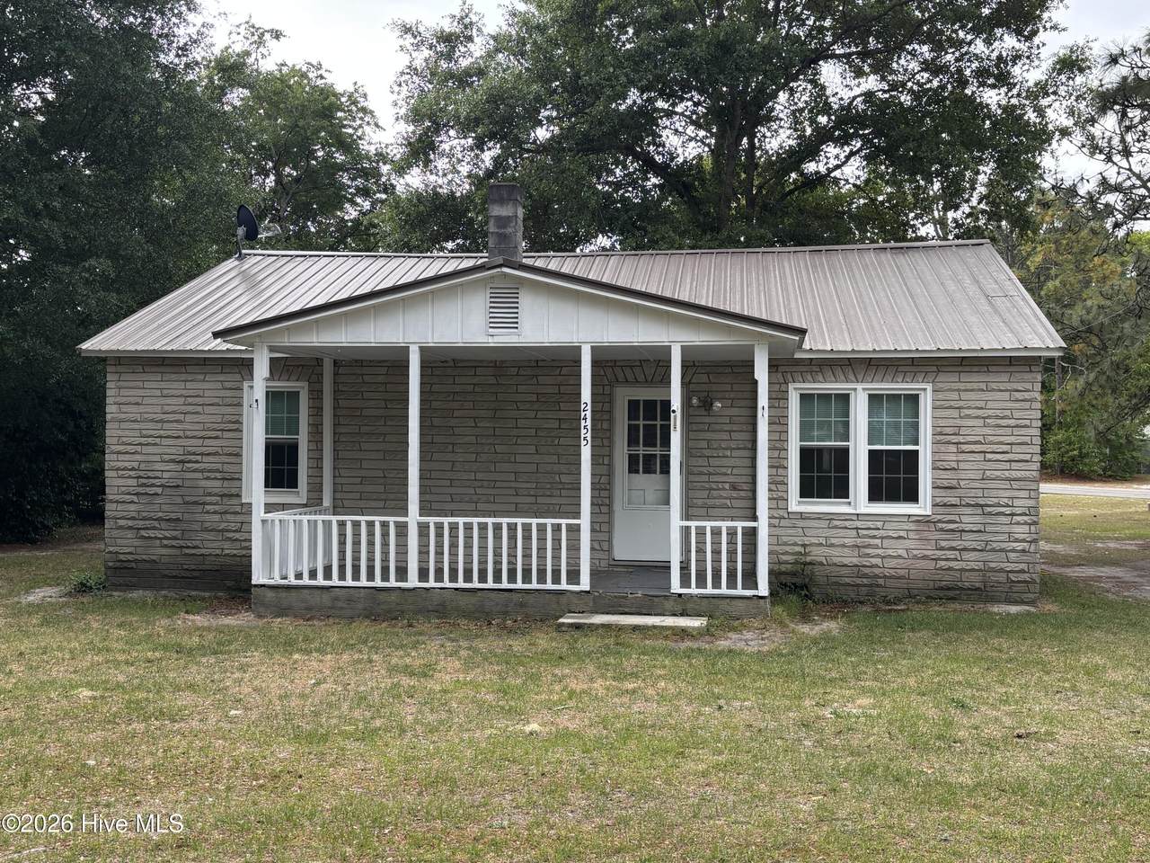 2455 Quewhiffle Road - Photo 1
