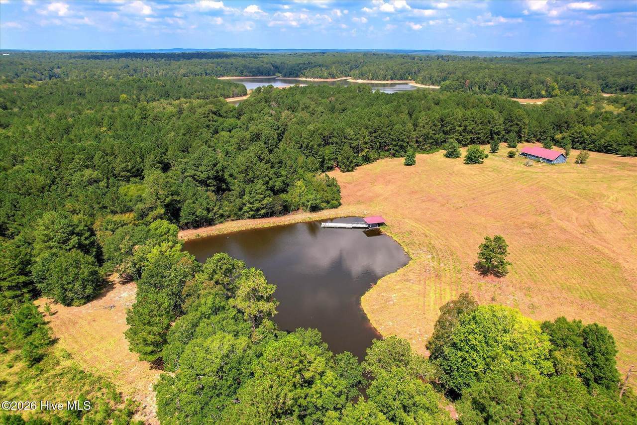 2207 Mccormick Highway - Photo 1