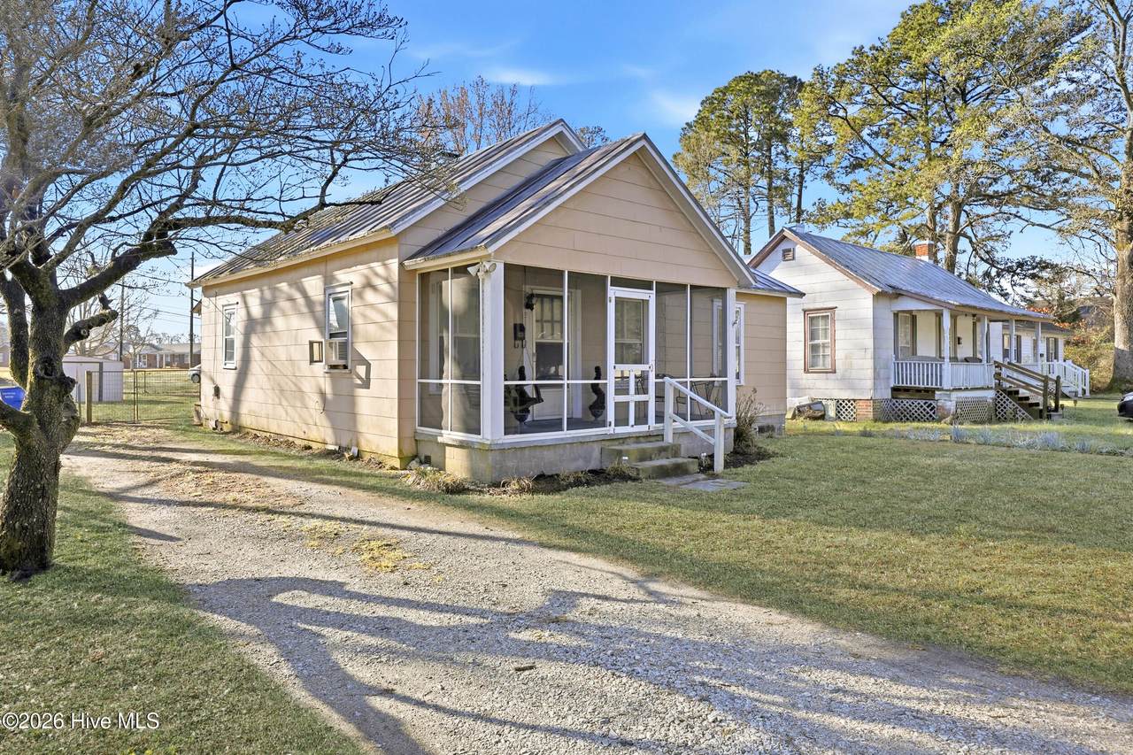 914 Johnston Street - Photo 1