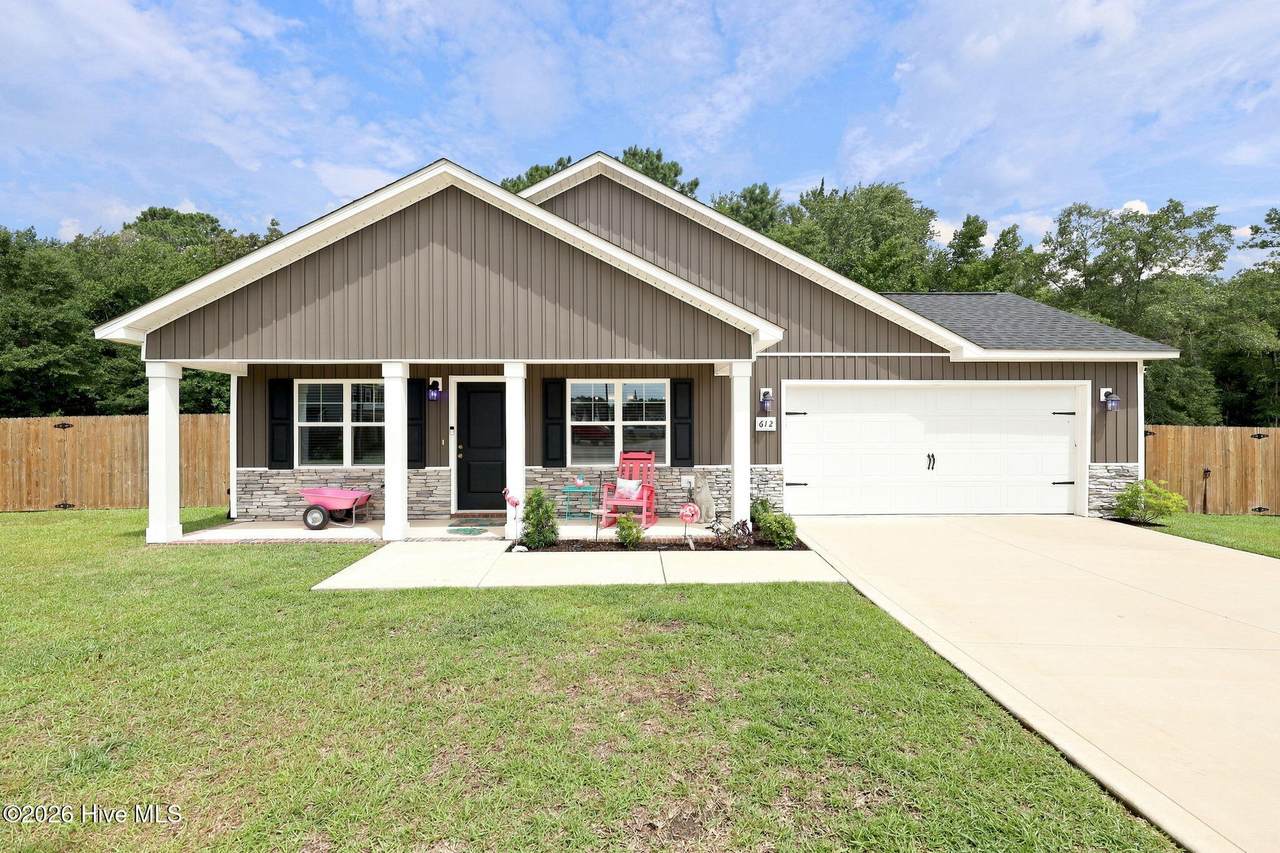 612 Macy Place - Photo 1