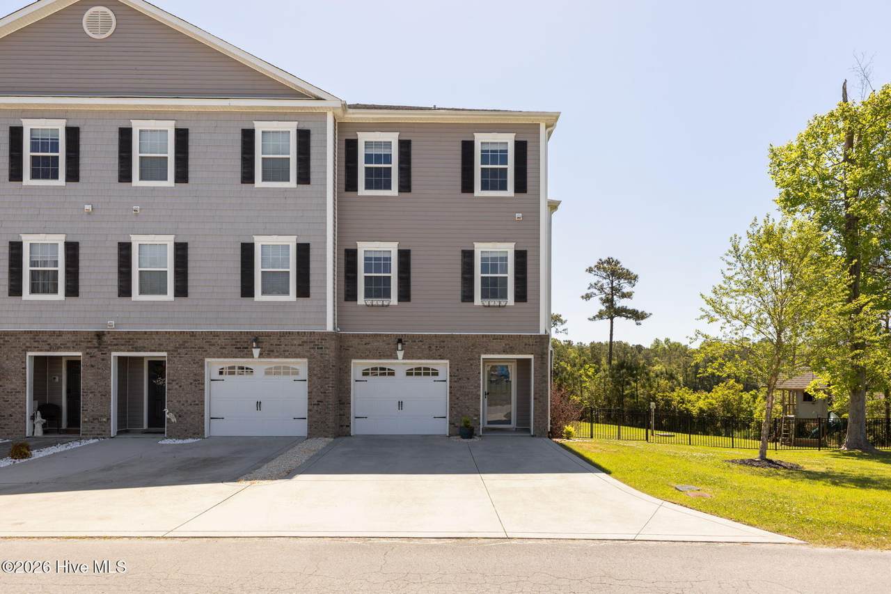 400 Garland Shores Drive - Photo 1
